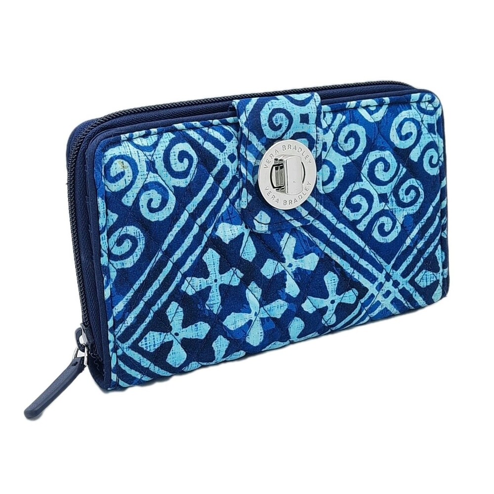 VERA BRADLEY  RFID Turnlock Wallet Clutch Blue CUBAN TILES #21951-G03 Retired